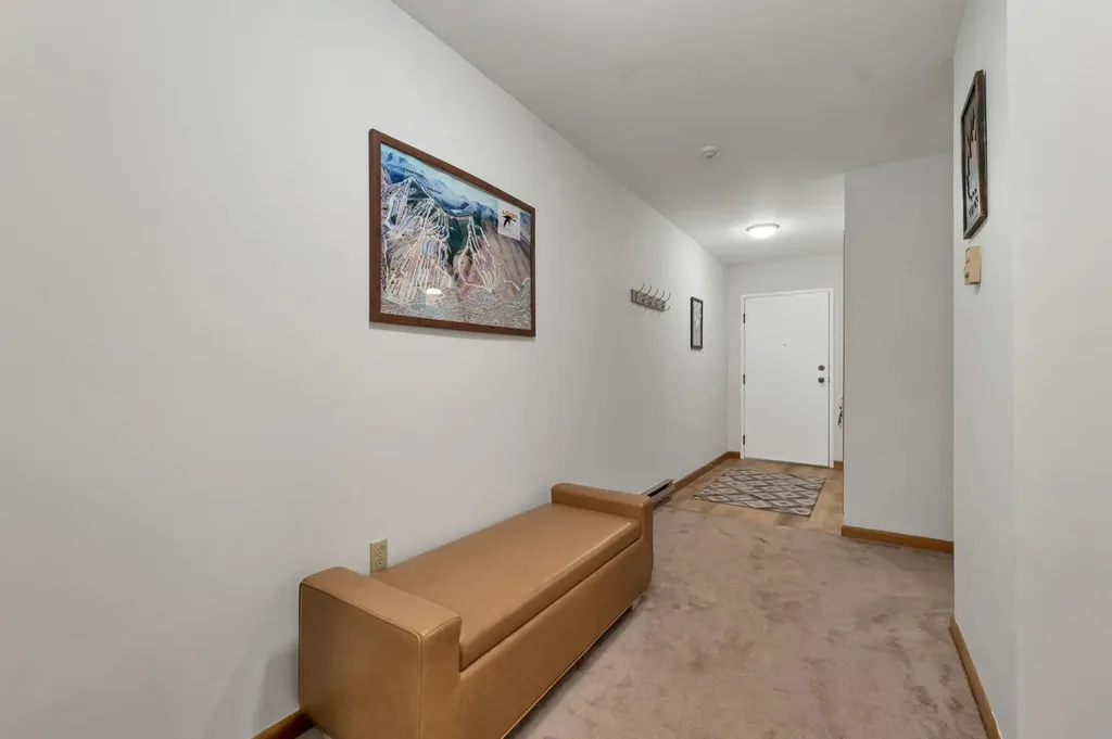 20 Crossing Drive Woodstock NH 03262