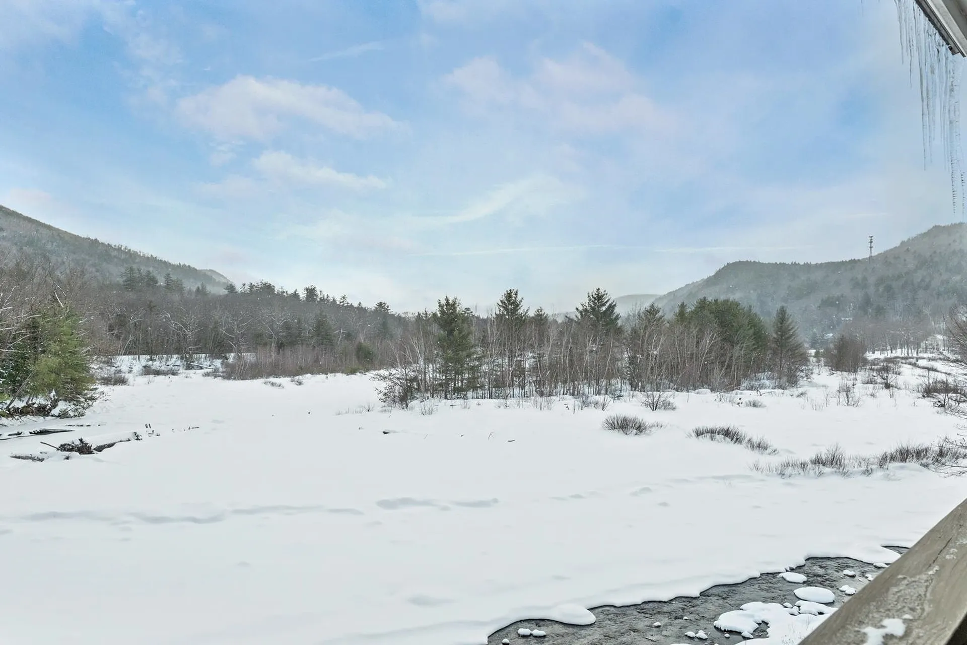 20 Crossing Drive Woodstock NH 03262