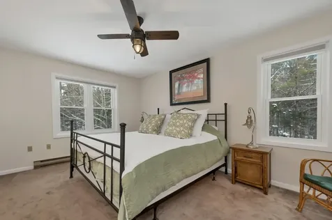 20 Crossing Drive Woodstock NH 03262