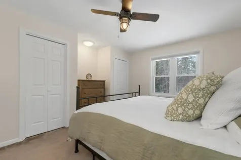 20 Crossing Drive Woodstock NH 03262