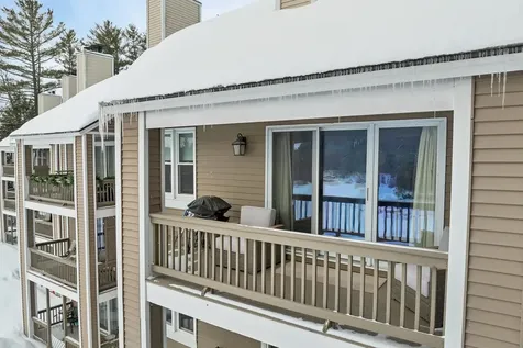 20 Crossing Drive Woodstock NH 03262