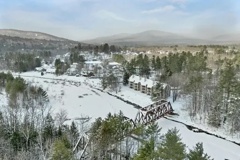 20 Crossing Drive Woodstock NH 03262