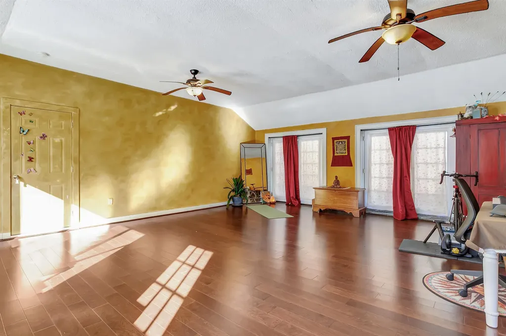 1607 Massey Road Springfield VT 05156