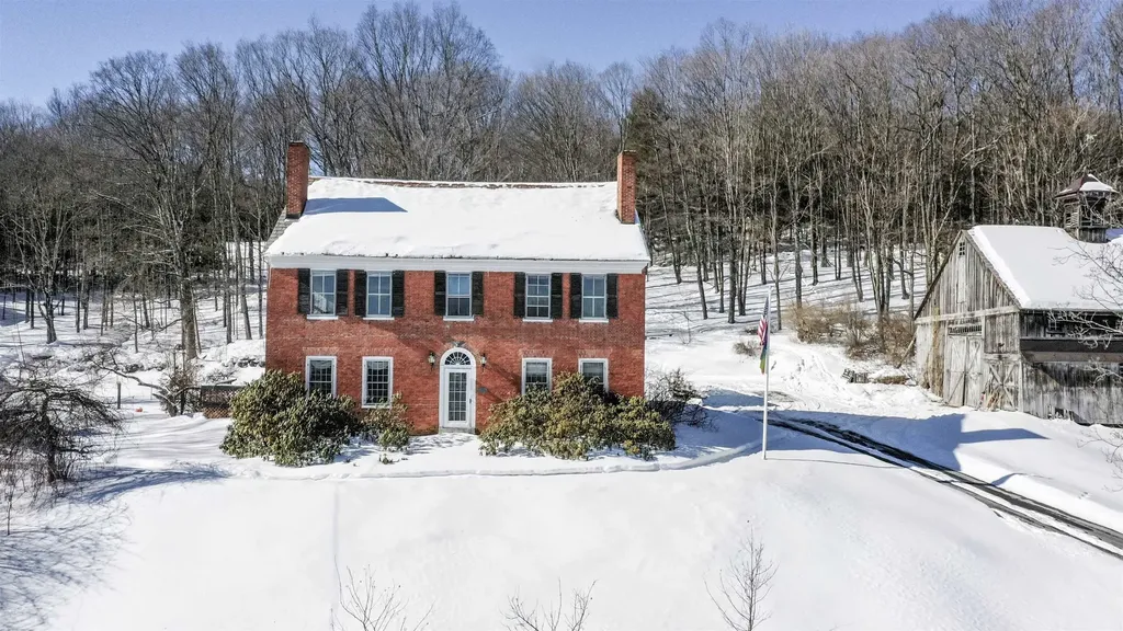 1607 Massey Road Springfield VT 05156