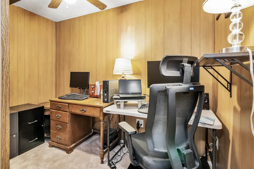 213 Abbott Farm Lane Hudson NH 03051