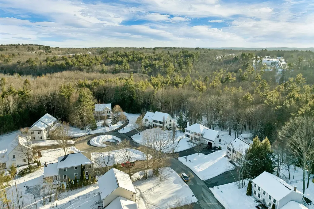 19 Alder Creek Lane Rochester NH 03868