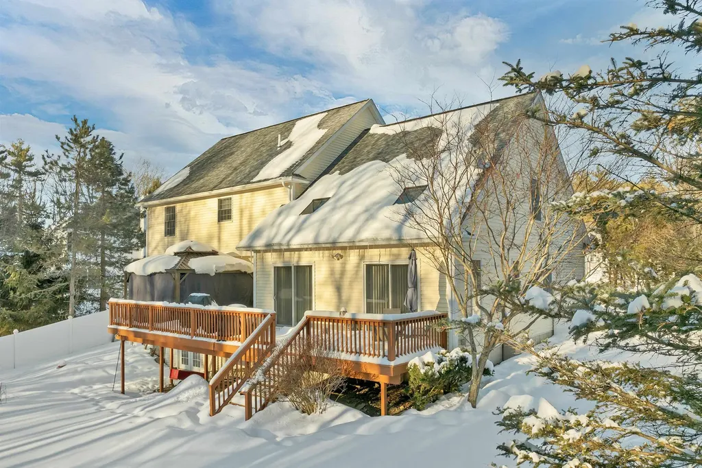 19 Alder Creek Lane Rochester NH 03868