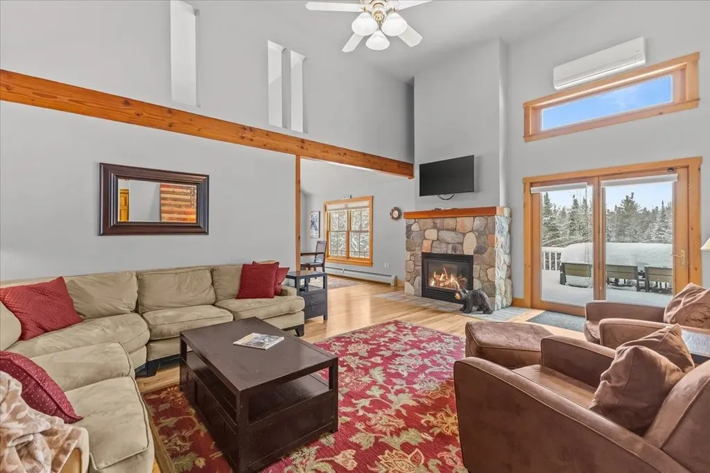 187 Lower Moulton Lane Stowe VT 05672