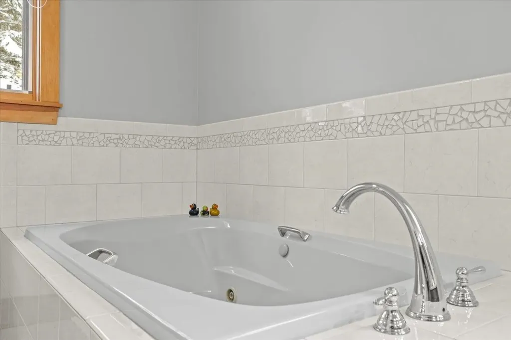 187 Lower Moulton Lane Stowe VT 05672