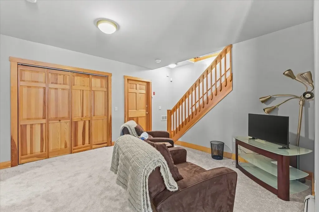 187 Lower Moulton Lane Stowe VT 05672