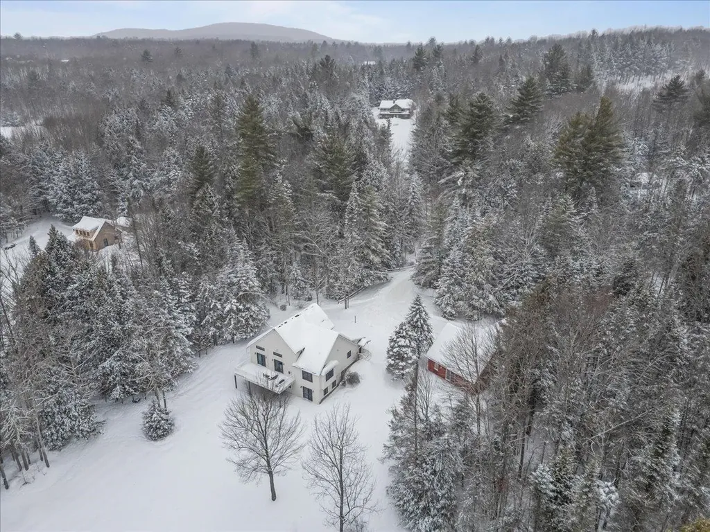 187 Lower Moulton Lane Stowe VT 05672