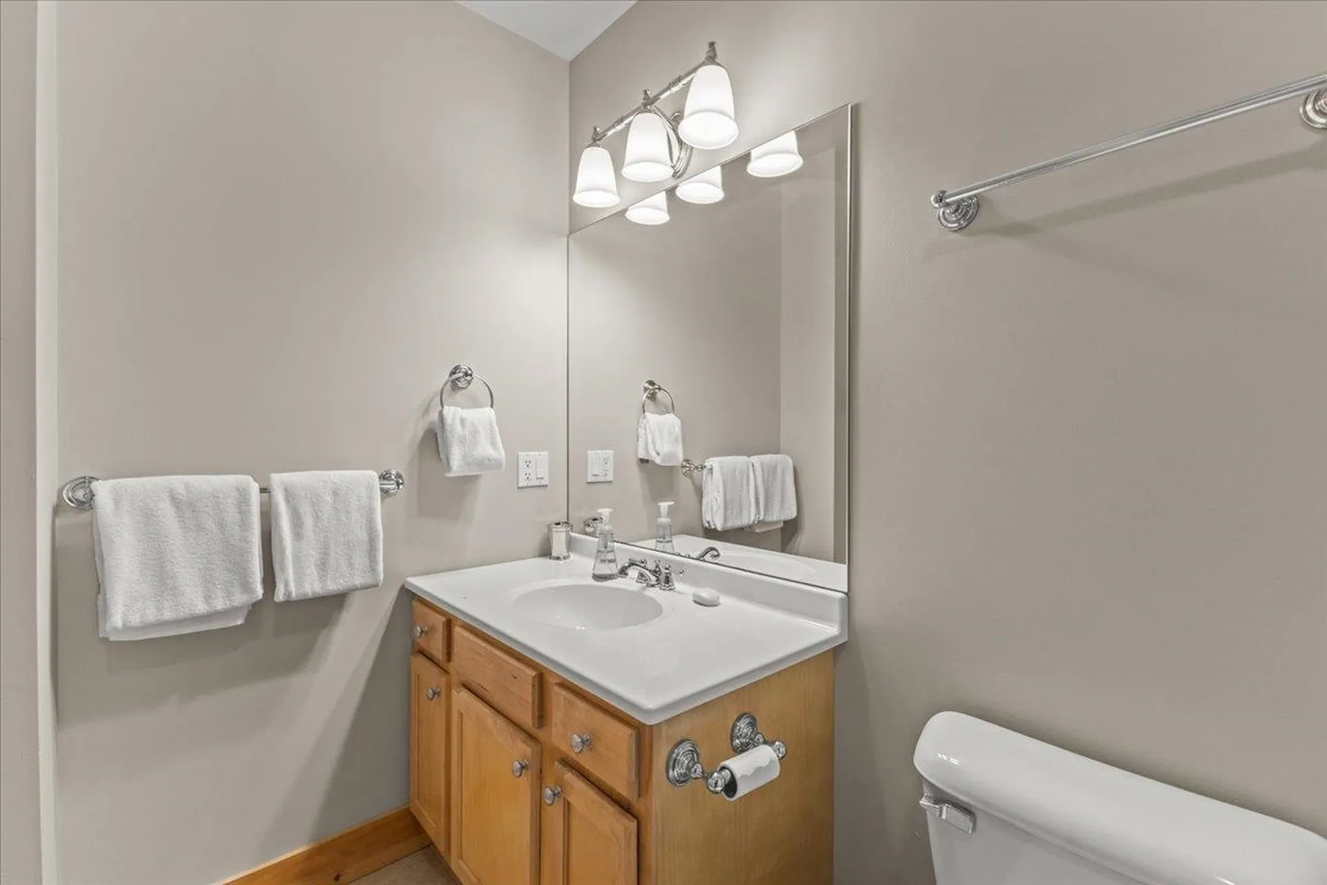 187 Lower Moulton Lane Stowe VT 05672