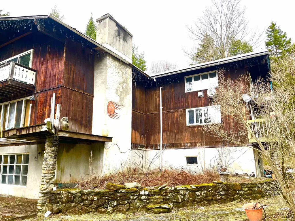 69 Park Street Westfield VT 05859