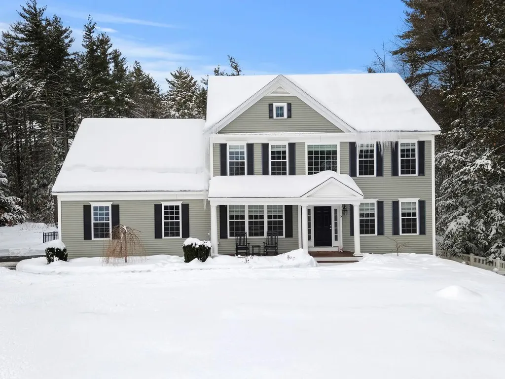 5 Harvest Lane Bedford NH 03110