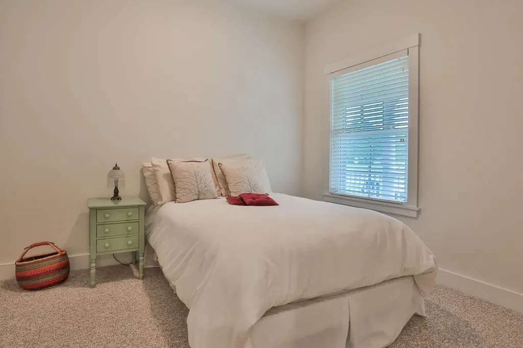 26 N Main Street Mont Vernon NH 03057