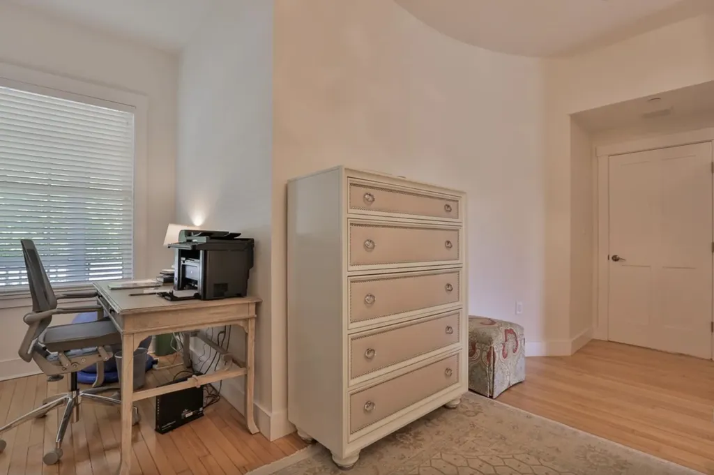 26 N Main Street Mont Vernon NH 03057