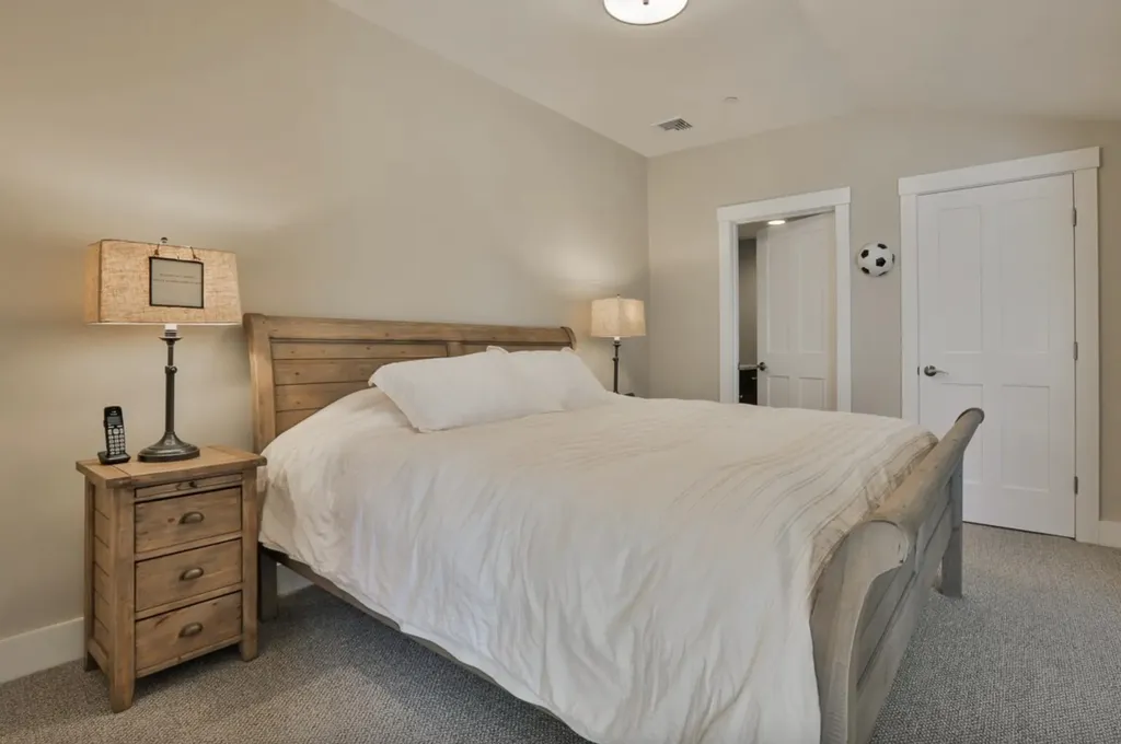 26 N Main Street Mont Vernon NH 03057