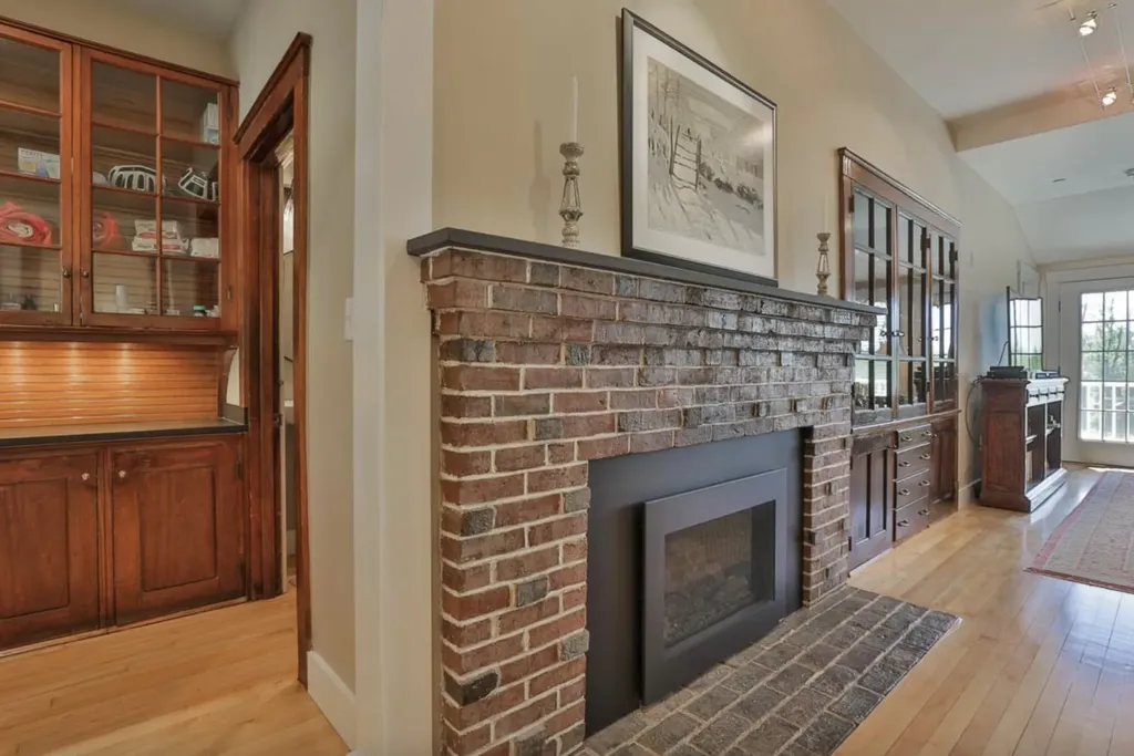 26 N Main Street Mont Vernon NH 03057