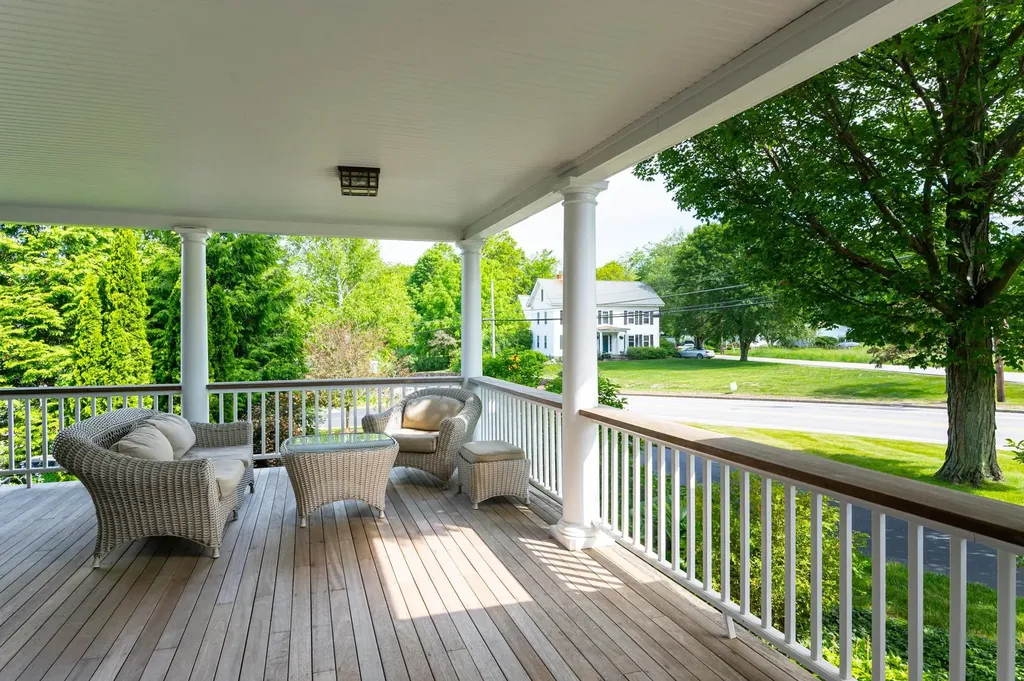 26 N Main Street Mont Vernon NH 03057