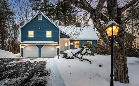 34 Hitching Post Lane Bedford NH 03110