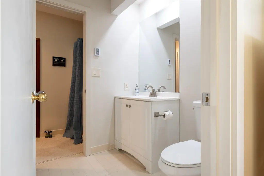 3755 Quechee Main Street Hartford VT 05059