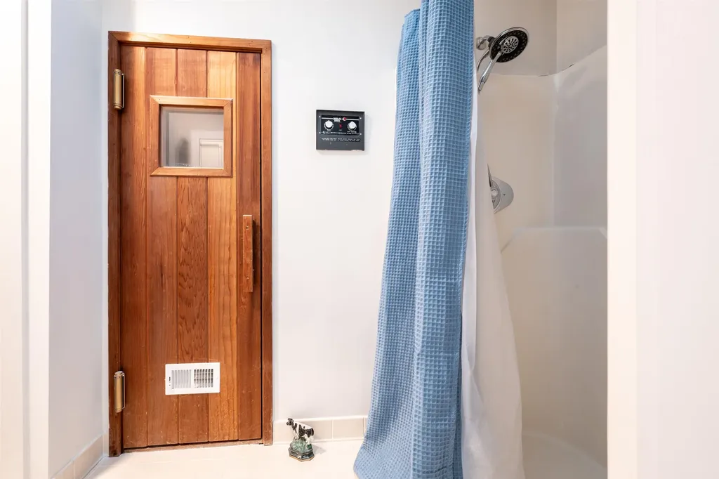 3755 Quechee Main Street Hartford VT 05059