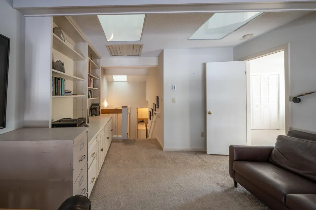 3755 Quechee Main Street Hartford VT 05059