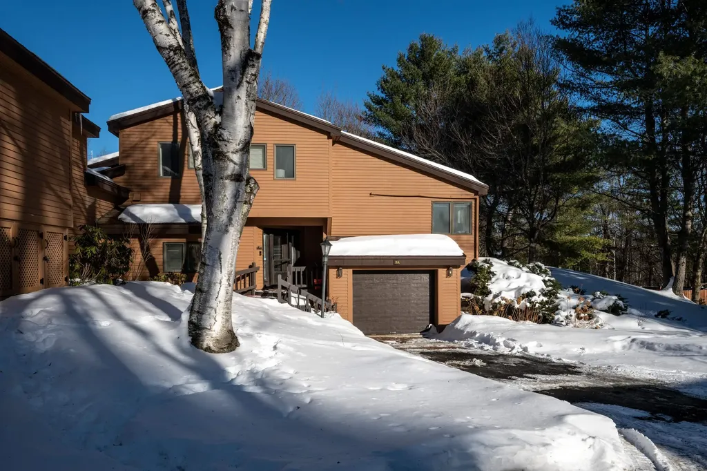 3755 Quechee Main Street Hartford VT 05059