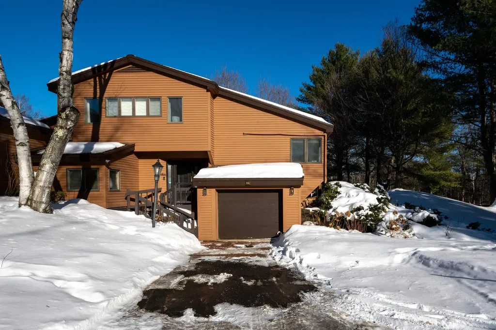 3755 Quechee Main Street Hartford VT 05059