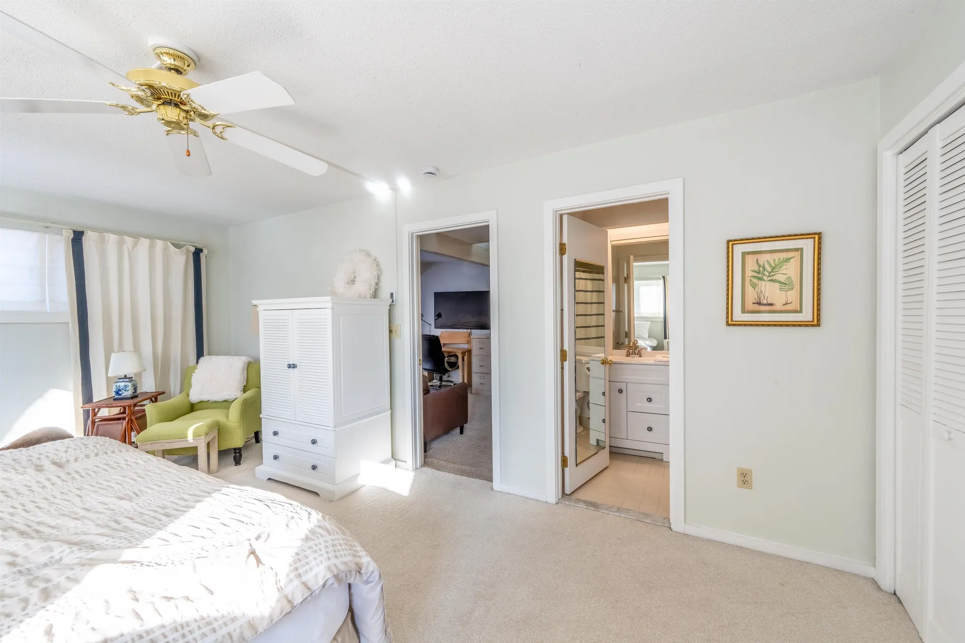 3755 Quechee Main Street Hartford VT 05059