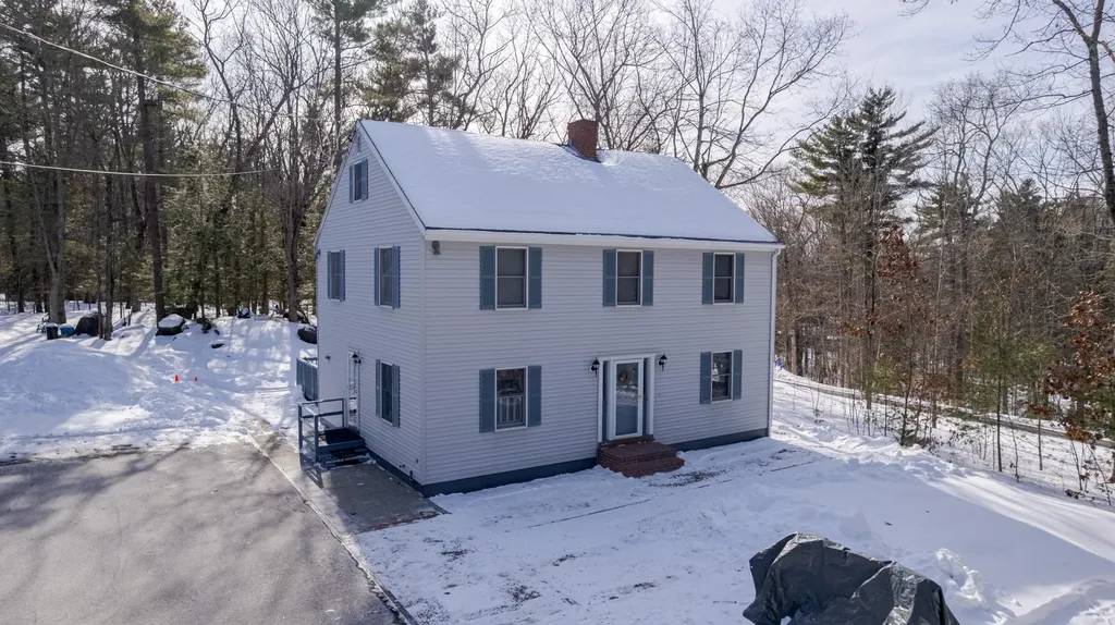 88 Mast Road Dover NH 03820