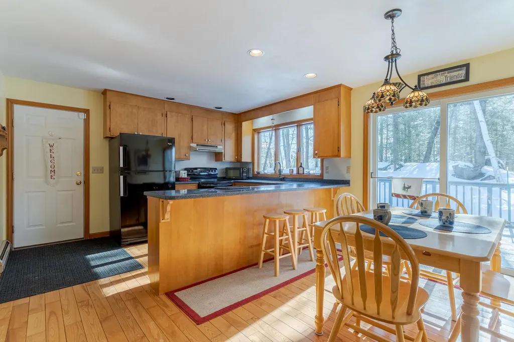 88 Mast Road Dover NH 03820