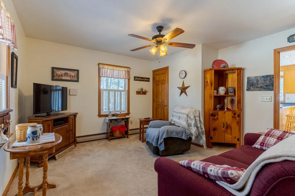 88 Mast Road Dover NH 03820