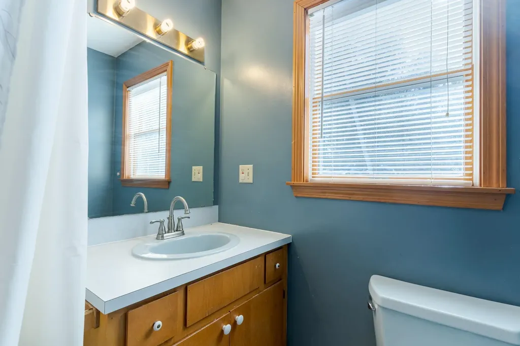 88 Mast Road Dover NH 03820