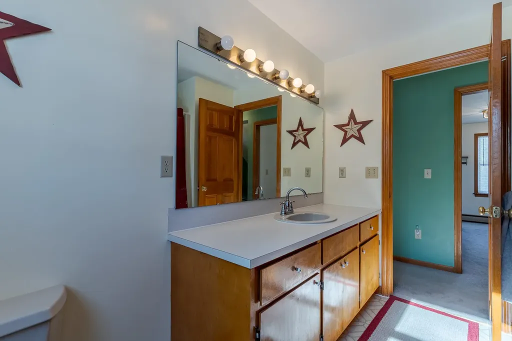 88 Mast Road Dover NH 03820