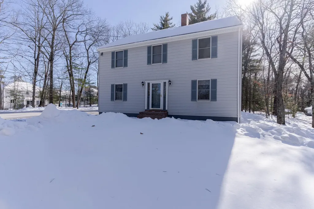 88 Mast Road Dover NH 03820