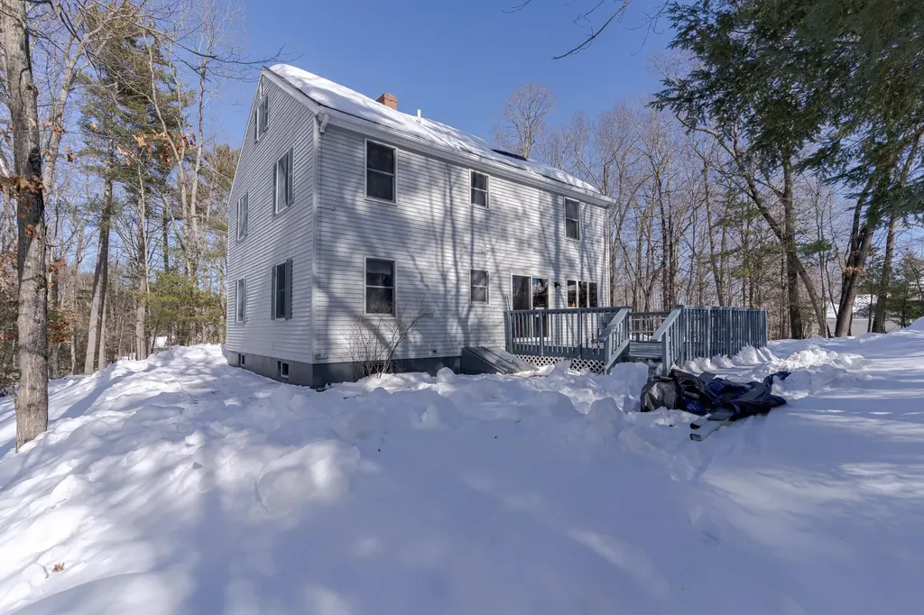 88 Mast Road Dover NH 03820