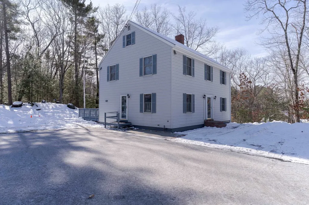88 Mast Road Dover NH 03820