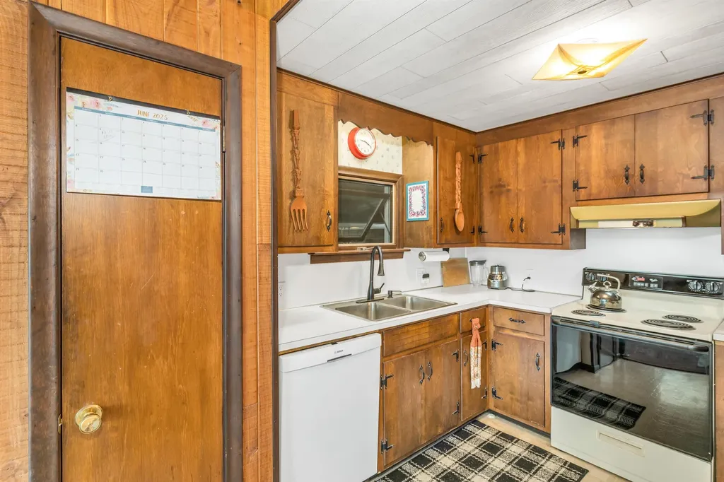 164 Birch Haven Road Laconia NH 03246