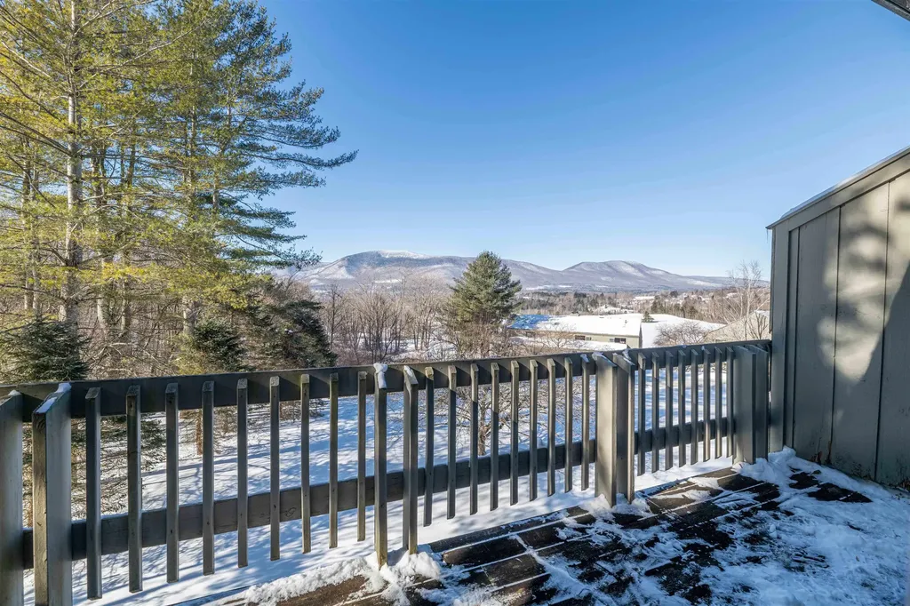 14 Vaughn Farm Road Manchester VT 05255