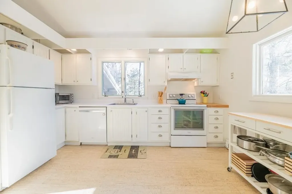 14 Vaughn Farm Road Manchester VT 05255