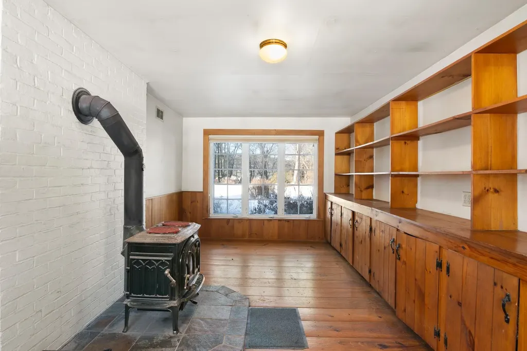 214 Putney Road Brattleboro VT 05301