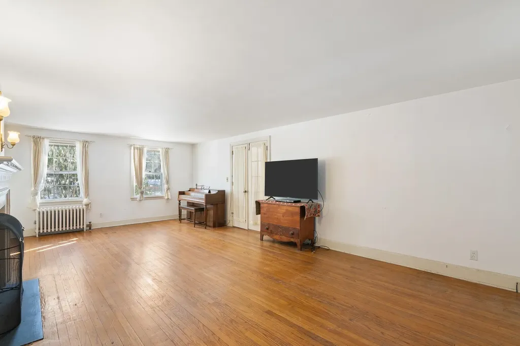 214 Putney Road Brattleboro VT 05301