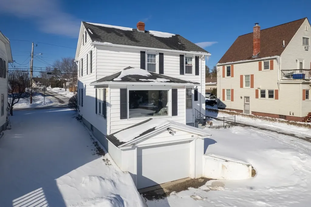 98 Harrington Avenue Rutland City VT 05701