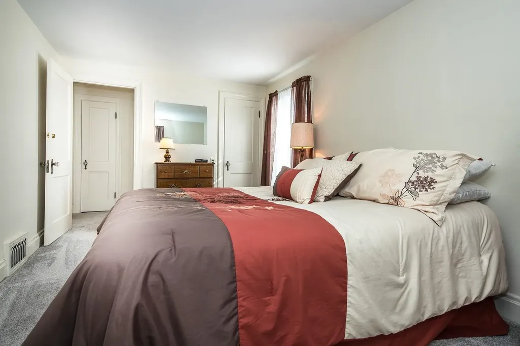 98 Harrington Avenue Rutland City VT 05701