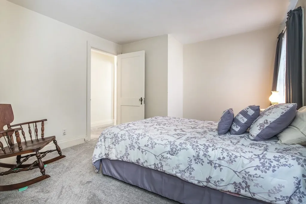 98 Harrington Avenue Rutland City VT 05701