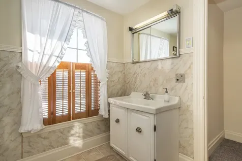 98 Harrington Avenue Rutland City VT 05701