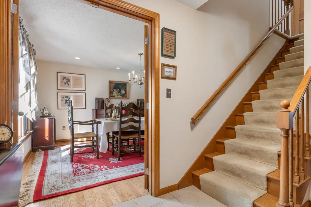 15 Martingale Road Amherst NH 03031