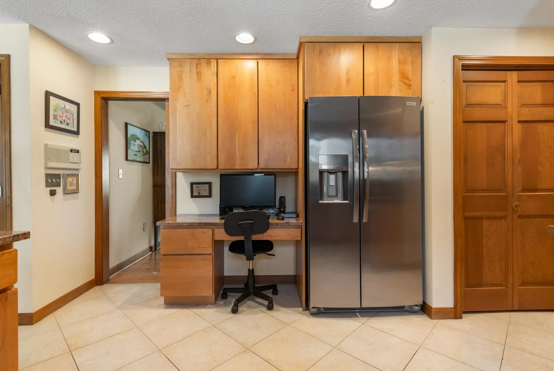 15 Martingale Road Amherst NH 03031