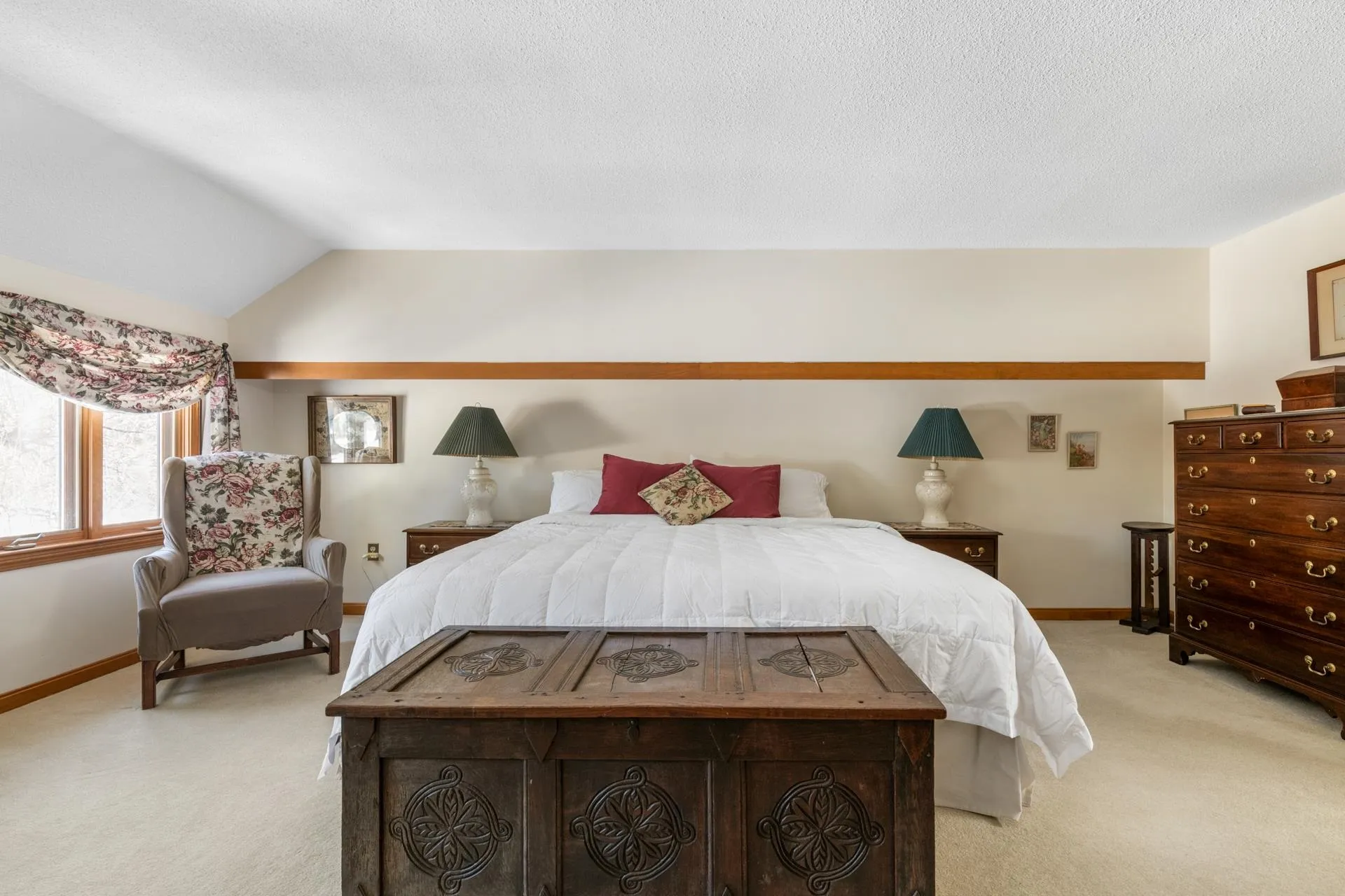 15 Martingale Road Amherst NH 03031